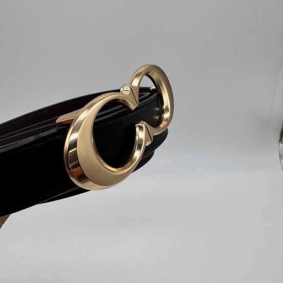 Coach Black Leather Signature Buckle Belt Gold Hardware XL 44 main image 2